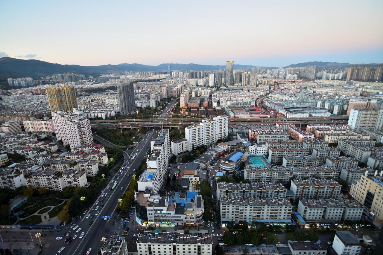 Kunming Hotel High Sky View Apartment Esterno foto